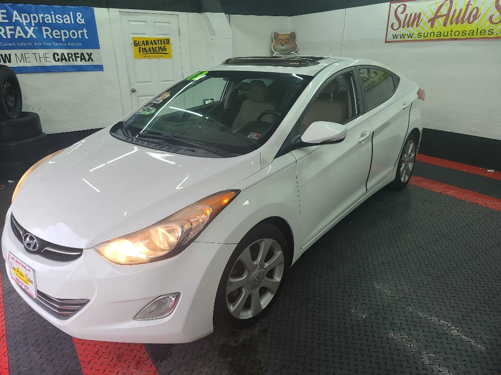 2013 Hyundai Elantra Image 4