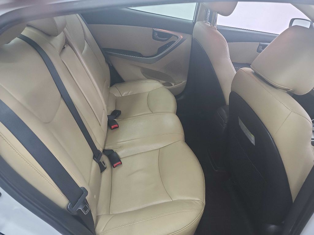 2013 Hyundai Elantra Image 6