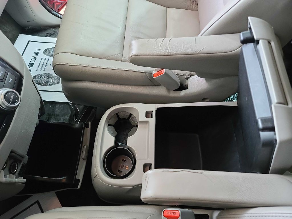 2012 Honda Odyssey Image 16