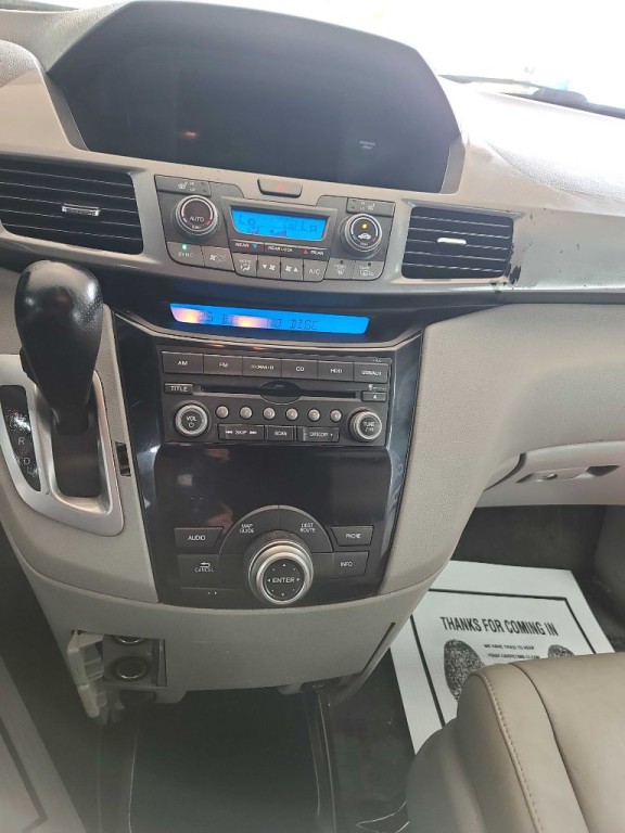 2012 Honda Odyssey Image 17