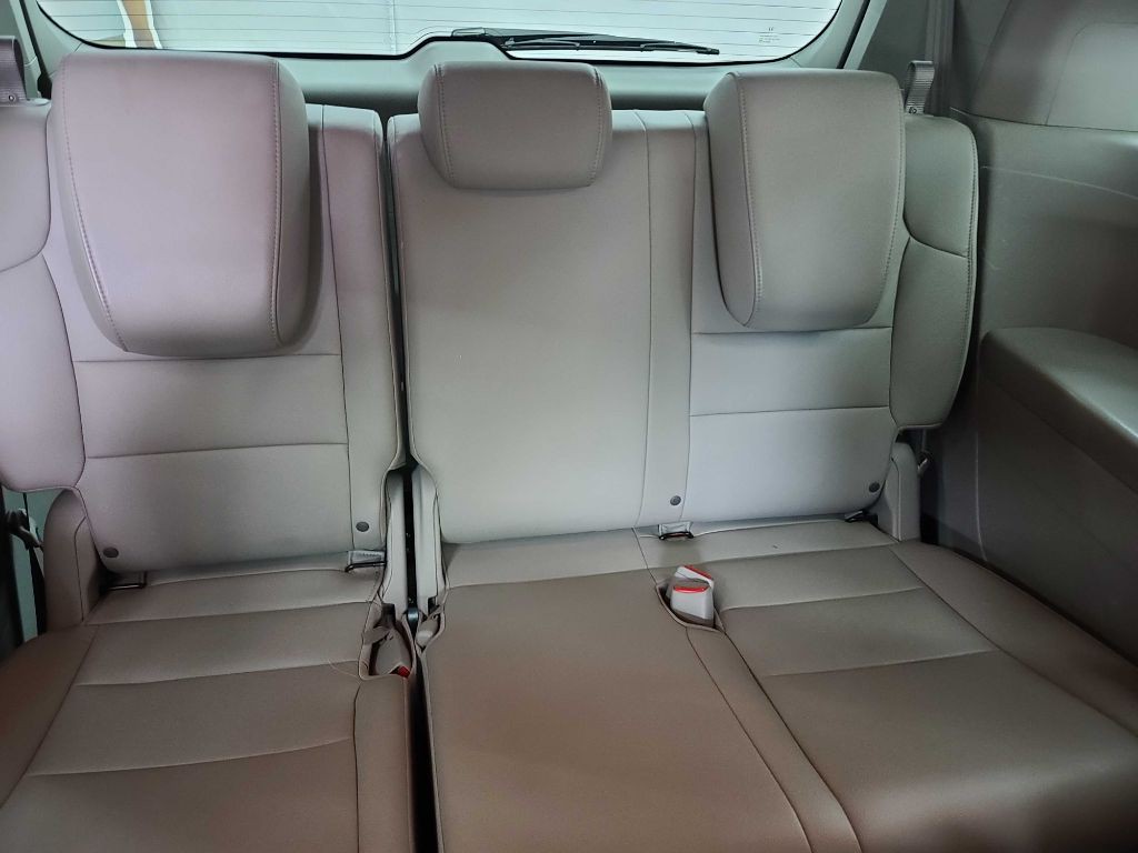 2012 Honda Odyssey Image 8