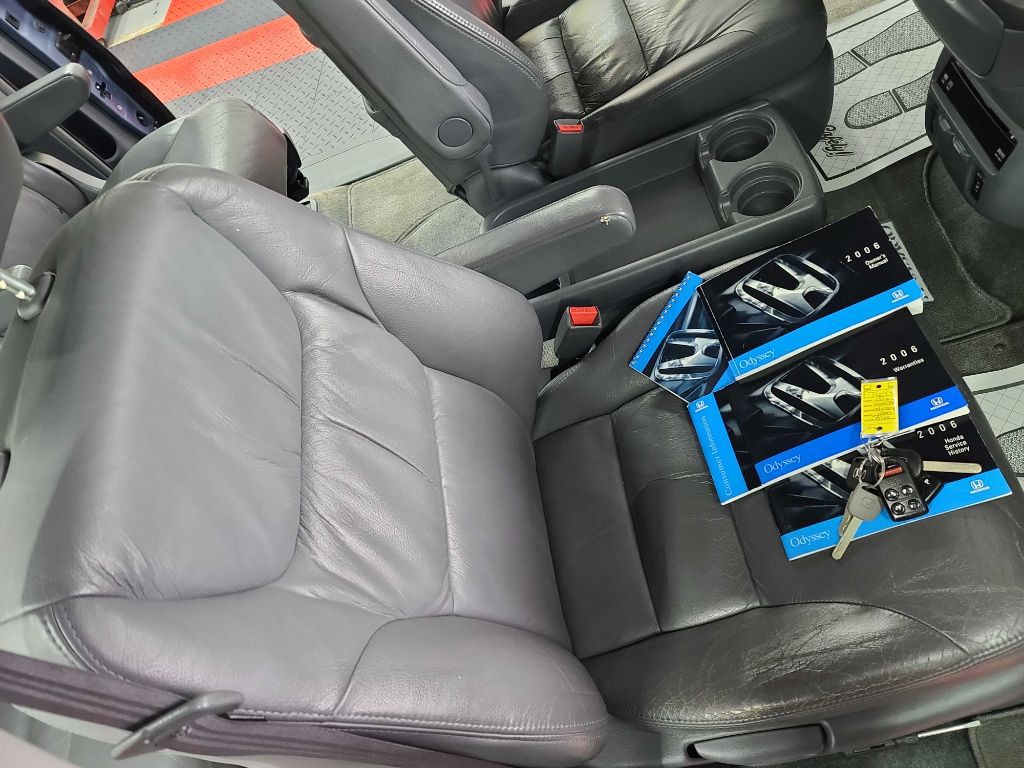 2006 Honda Odyssey Image 13
