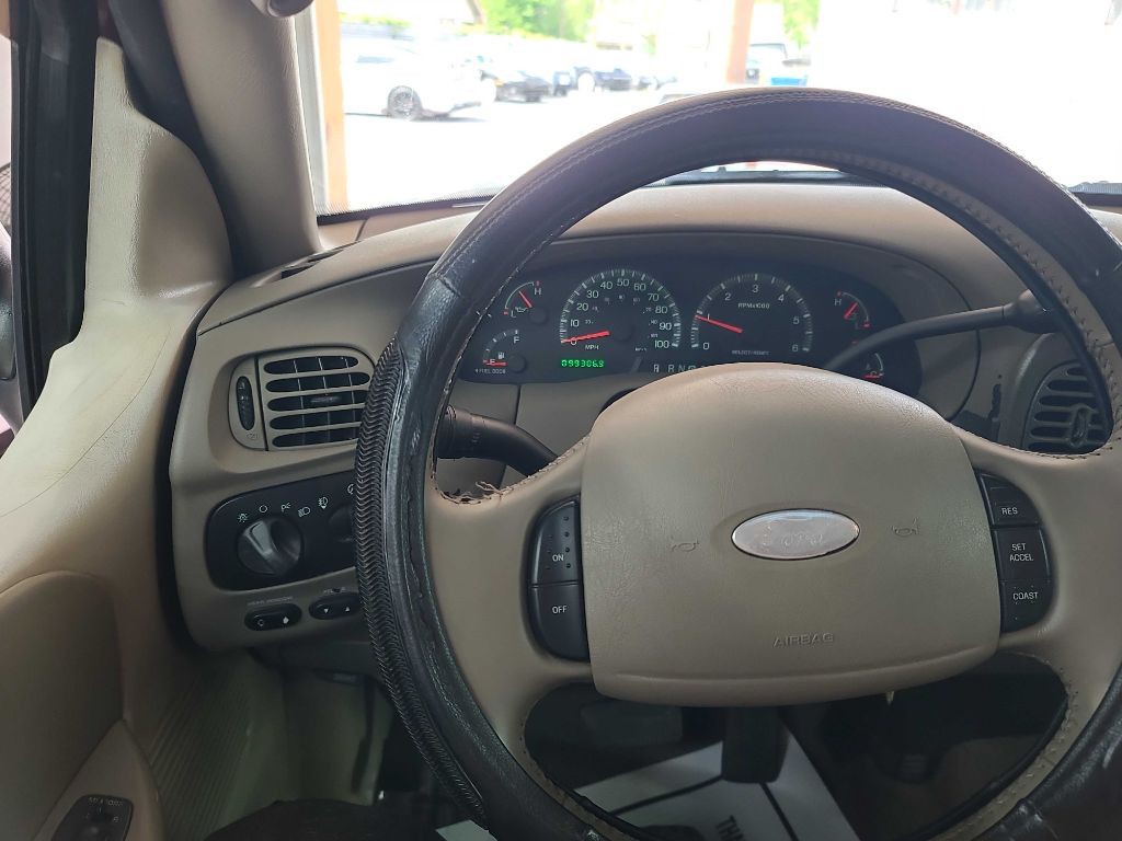 2002 Ford F-150 Image 4