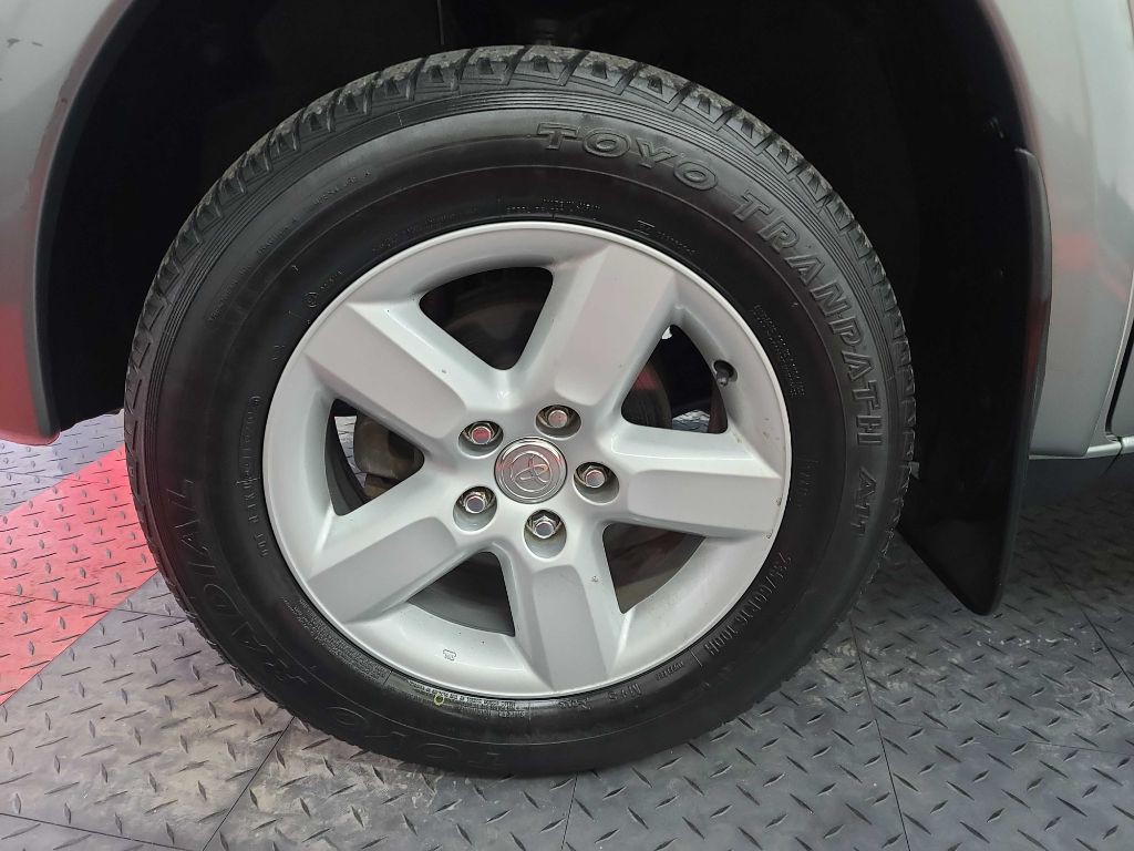2005 Toyota Rav4 Image 17