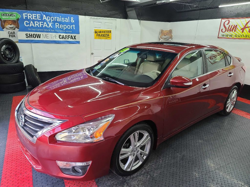 2013 Nissan Altima Image 1