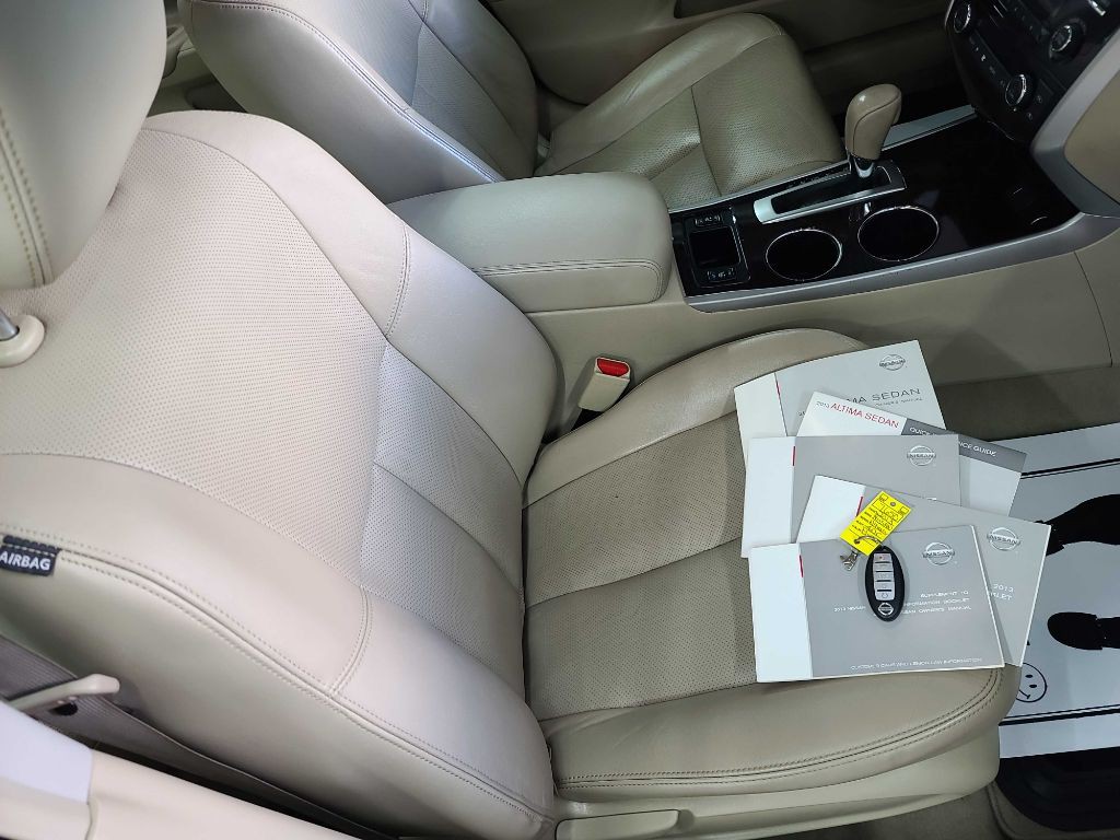 2013 Nissan Altima Image 3
