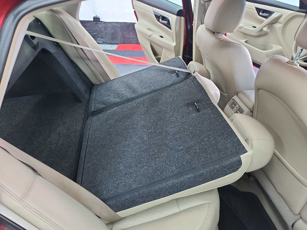 2013 Nissan Altima Image 18