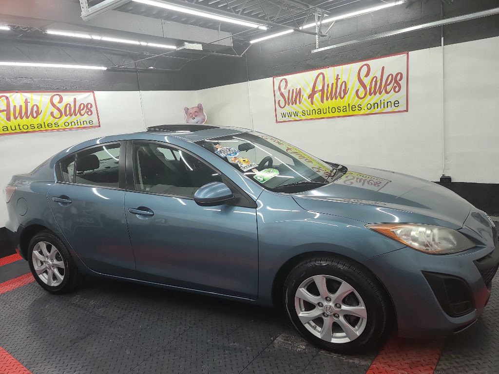 2010 Mazda Mazda3 Image 1
