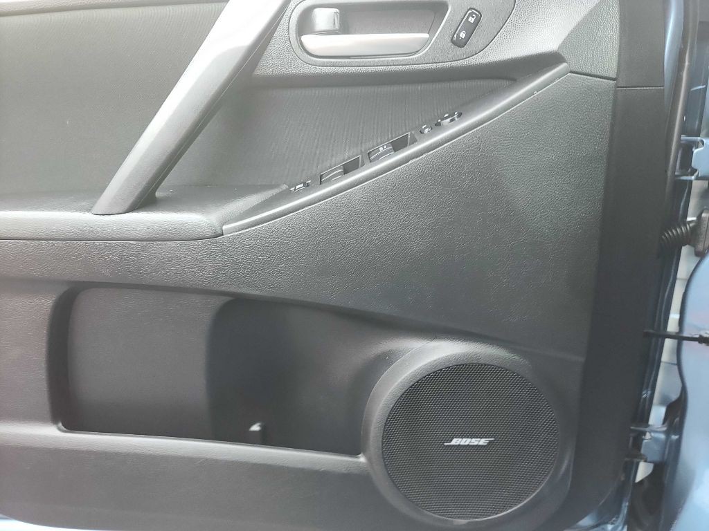 2010 Mazda Mazda3 Image 9