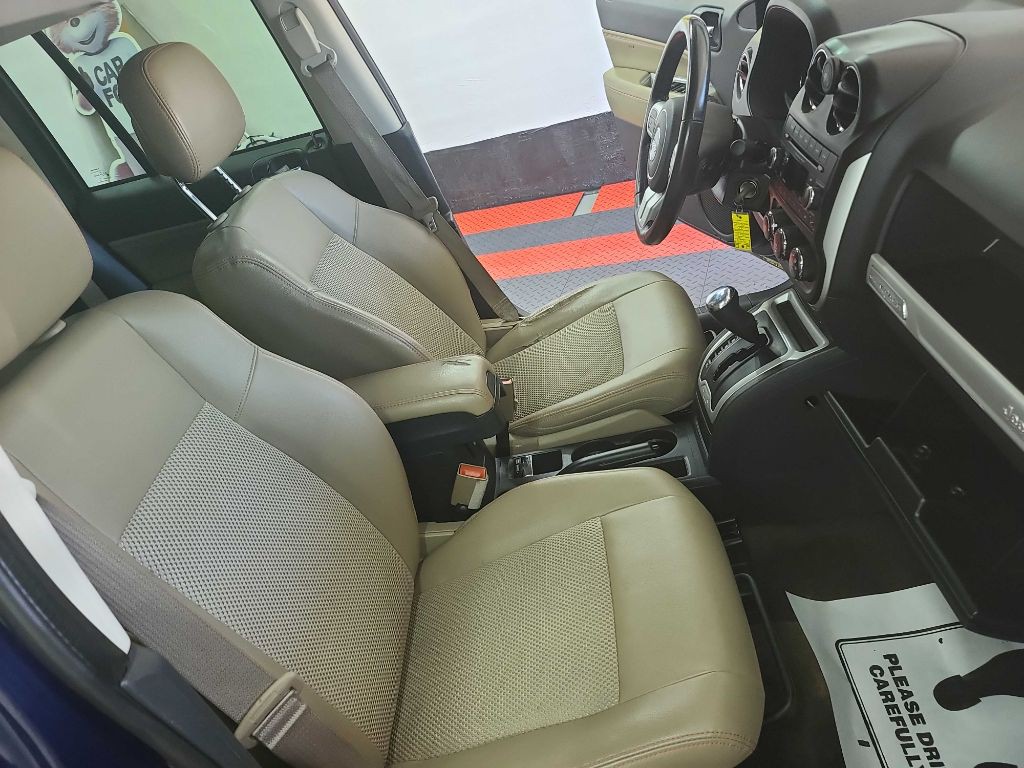 2015 Jeep Compass Image 16