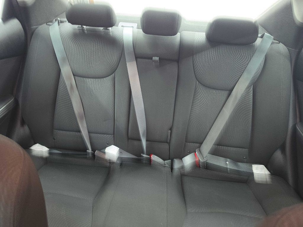 2016 Hyundai Elantra Image 7