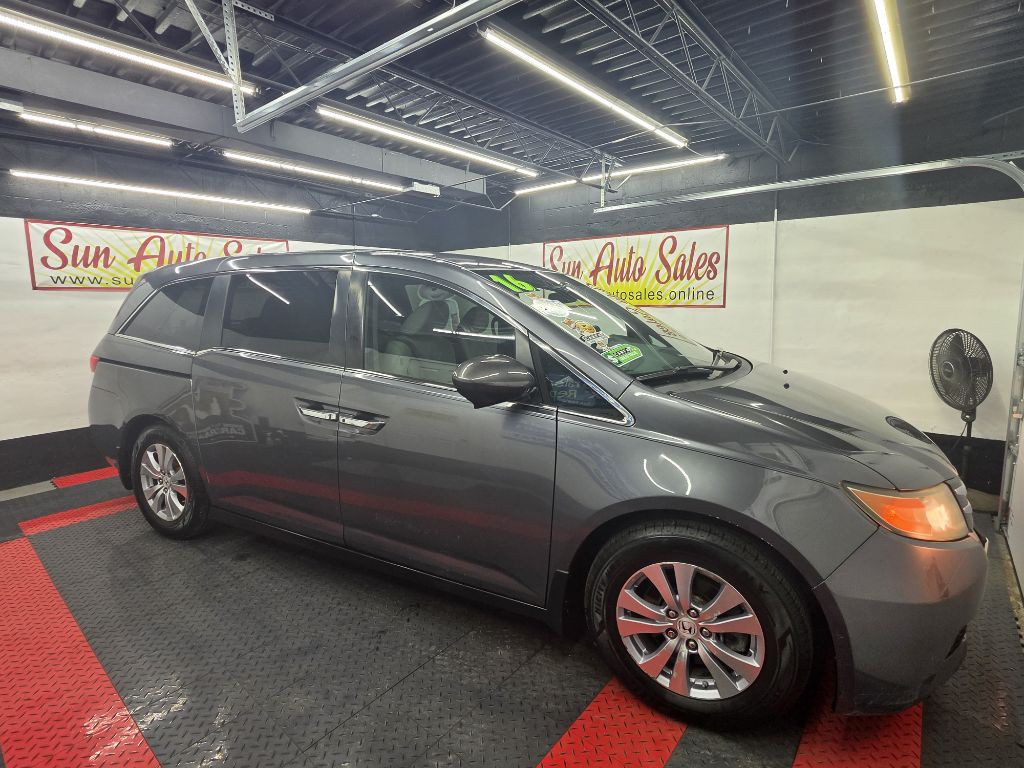 2016 Honda Odyssey Image 2
