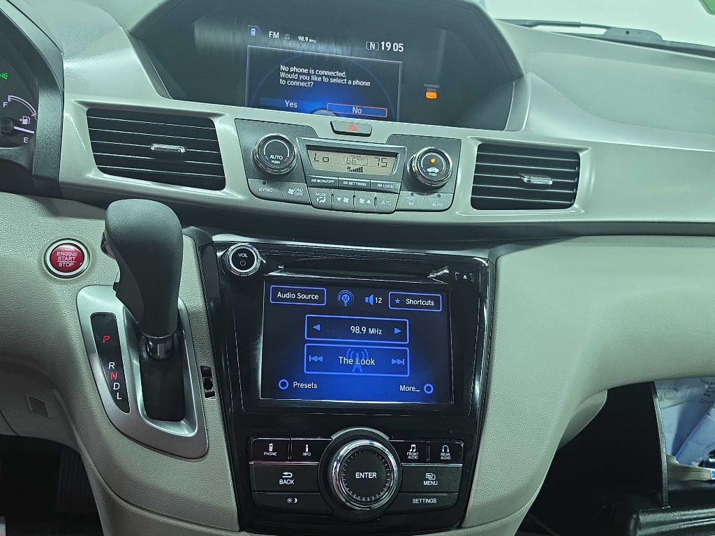 2016 Honda Odyssey Image 5