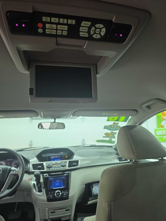 2016 Honda Odyssey Image 9