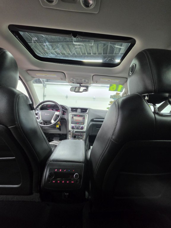 2016 GMC Acadia Image 7
