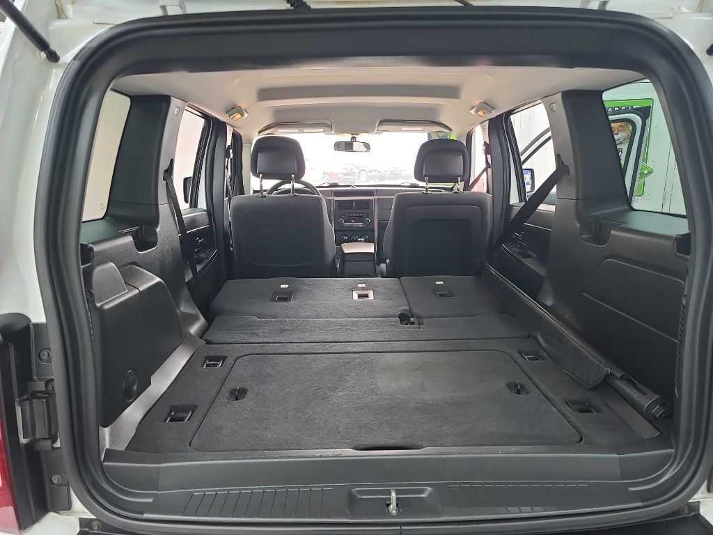2012 Jeep Liberty Image 5