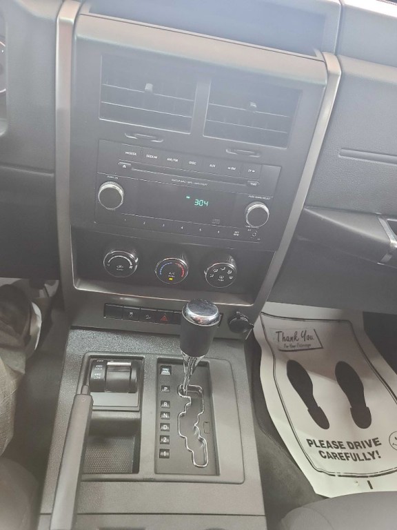 2012 Jeep Liberty Image 15