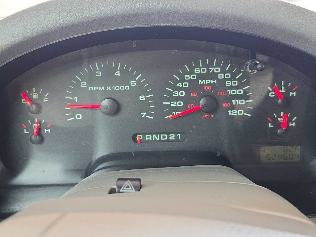 2004 Ford F-150 Image 4