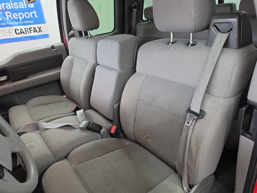 2004 Ford F-150 Image 18