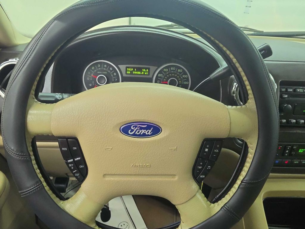 2006 Ford Expedition Image 4
