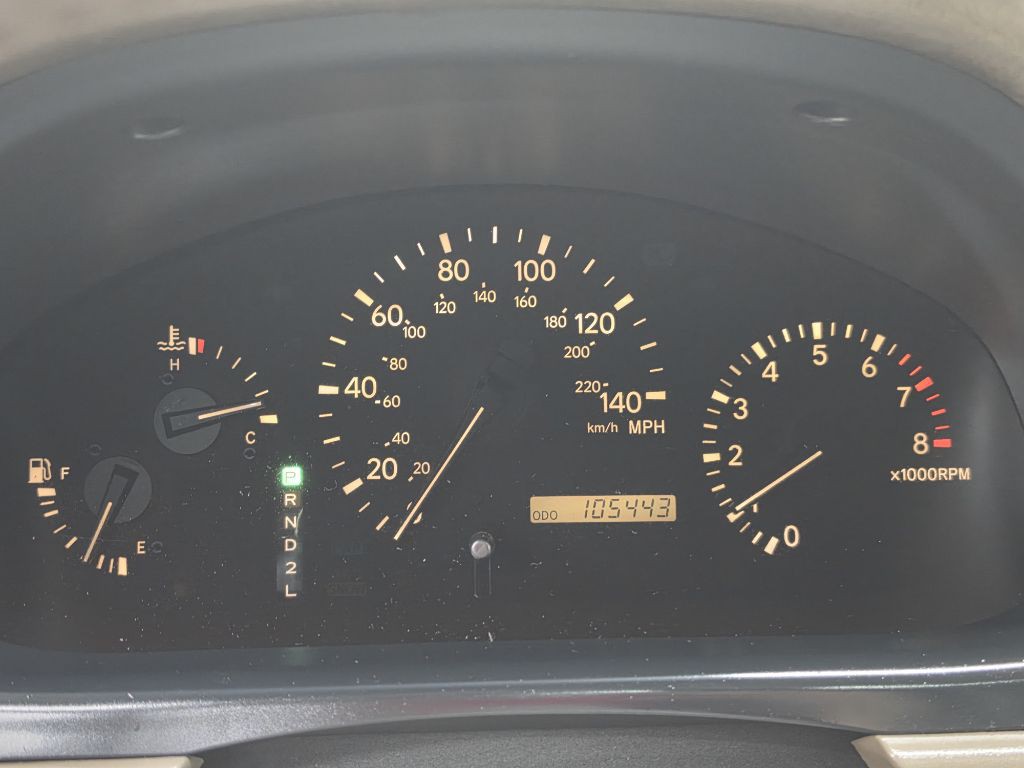 2000 Lexus RX Image 4