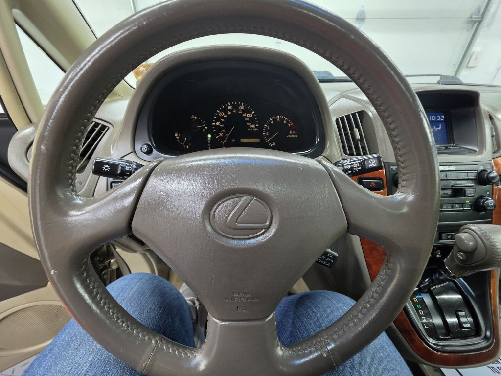 2000 Lexus RX Image 5