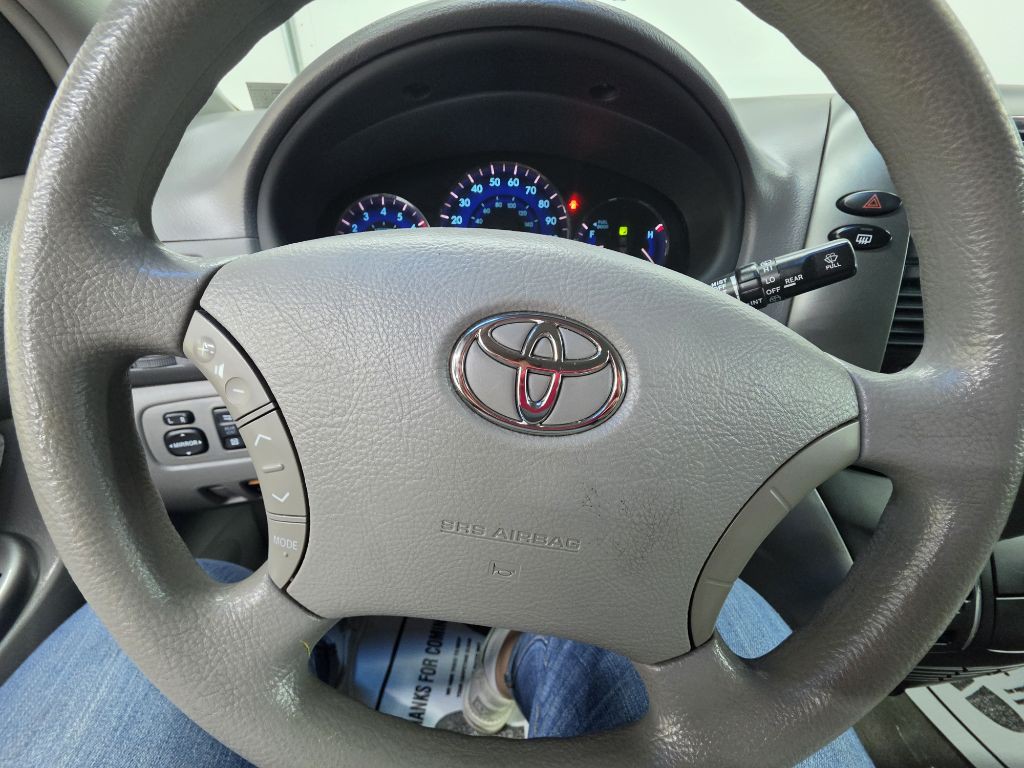 2006 Toyota Sienna Image 5
