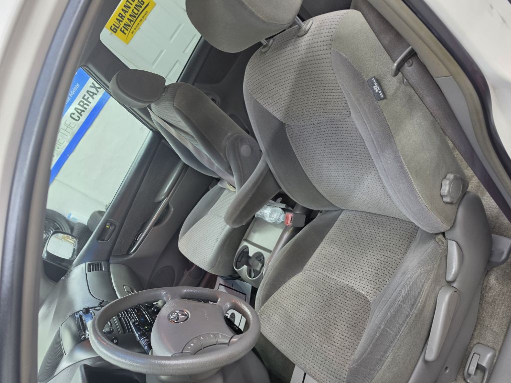2006 Toyota Sienna Image 15