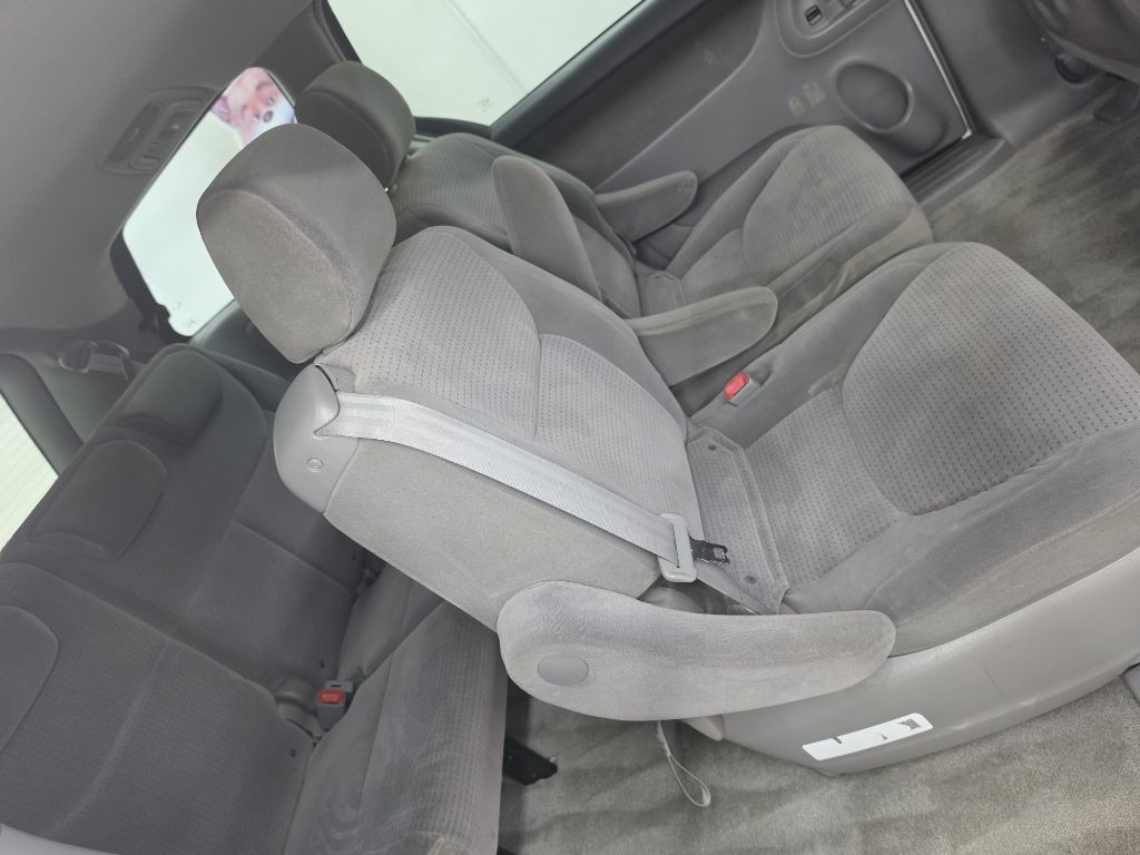 2006 Toyota Sienna Image 16