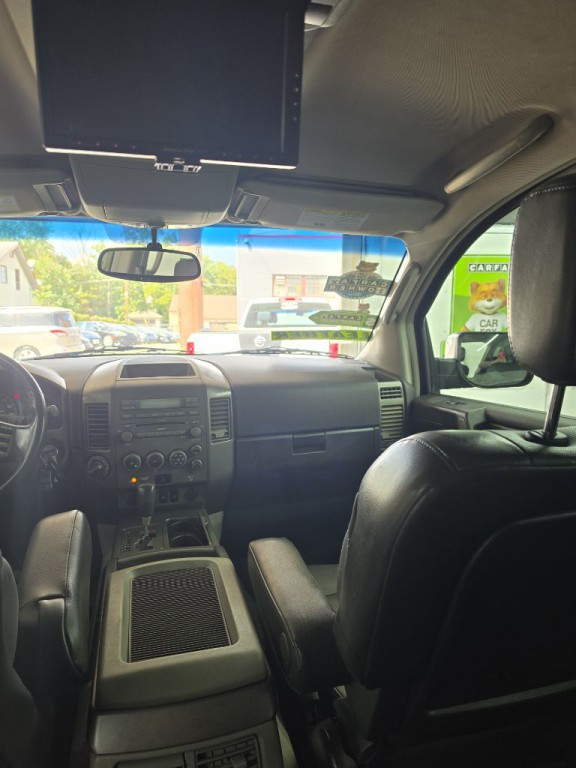 2004 Nissan Armada Image 5