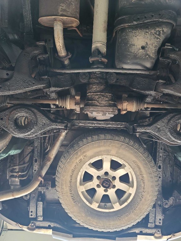 2004 Nissan Armada Image 11