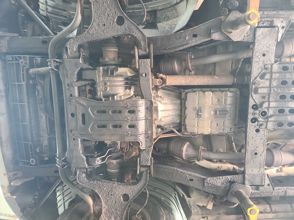 2004 Nissan Armada Image 12