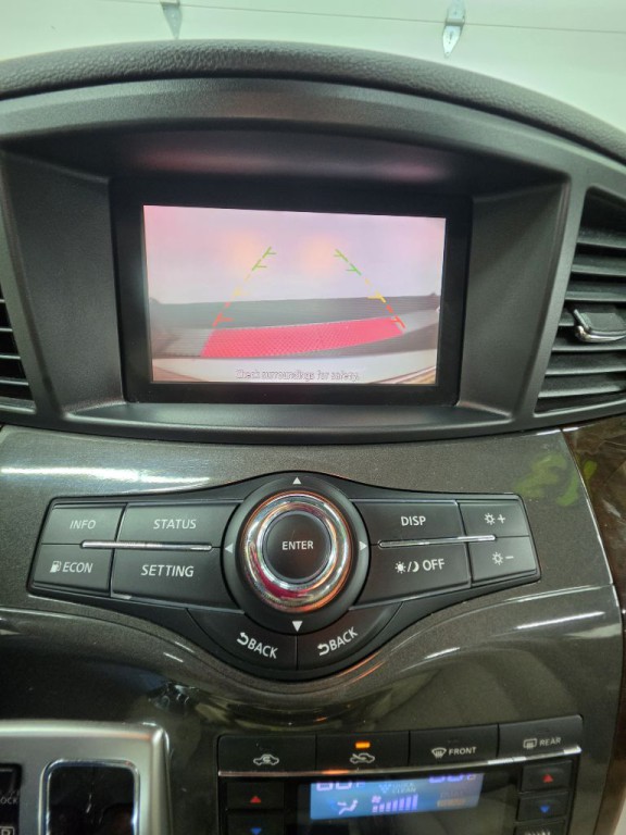 2013 Nissan Quest Image 17