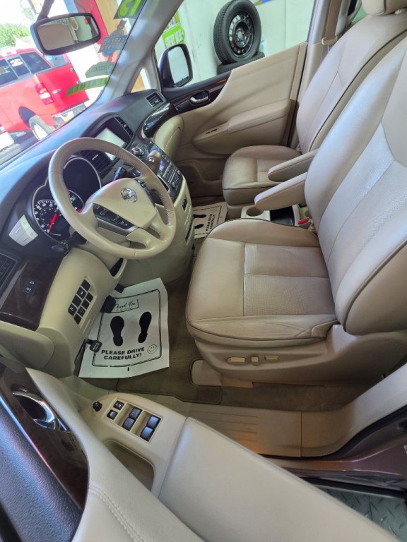 2013 Nissan Quest Image 23