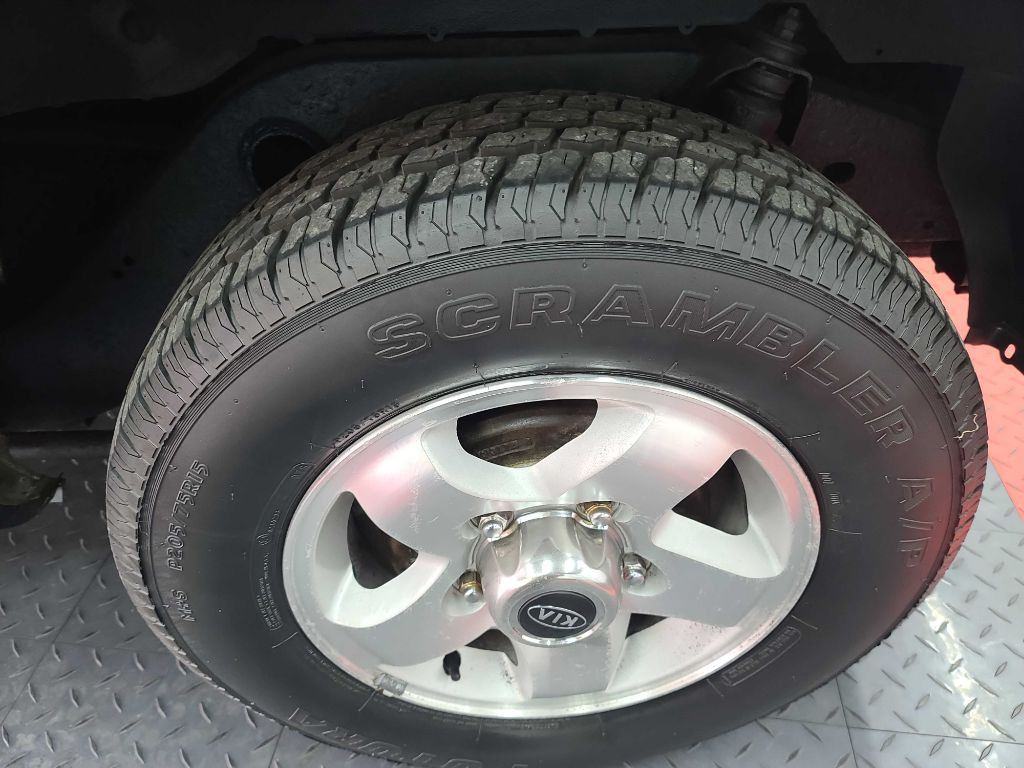 2002 Kia Sportage Image 17
