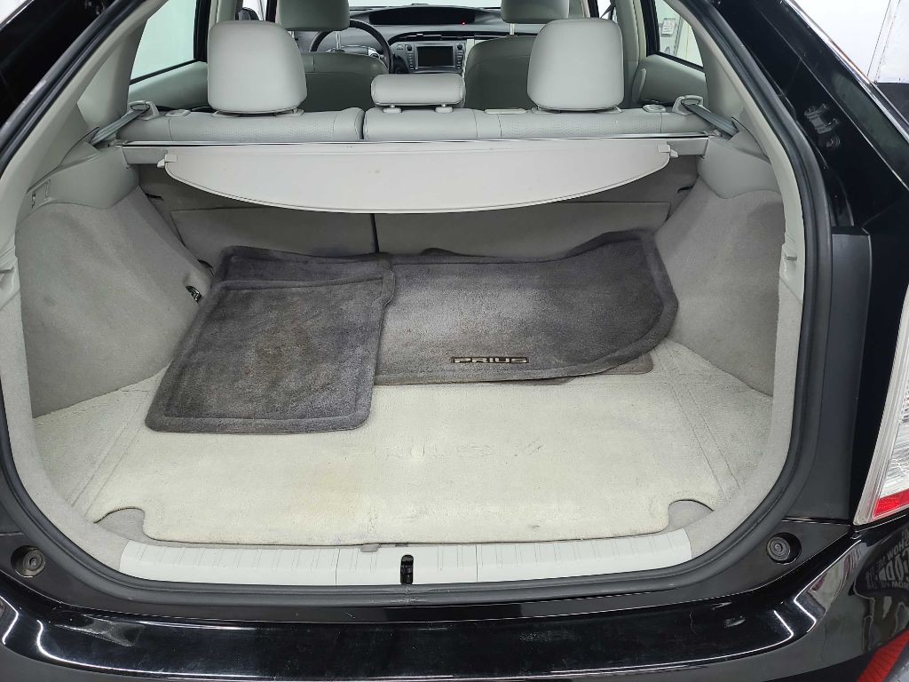 2010 Toyota Prius Image 6