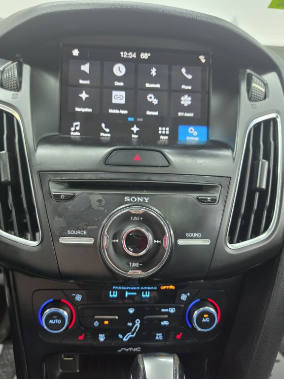 2017 Ford Focus Image 7