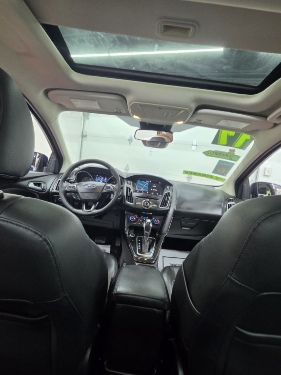 2017 Ford Focus Image 14