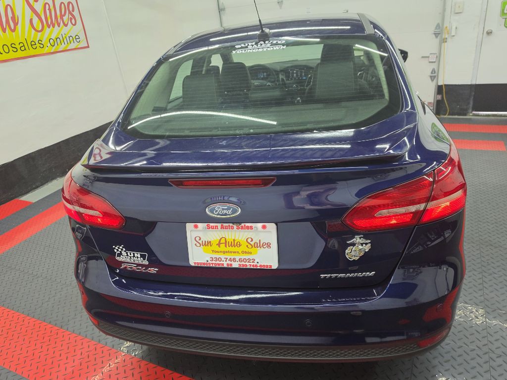 2017 Ford Focus Image 16