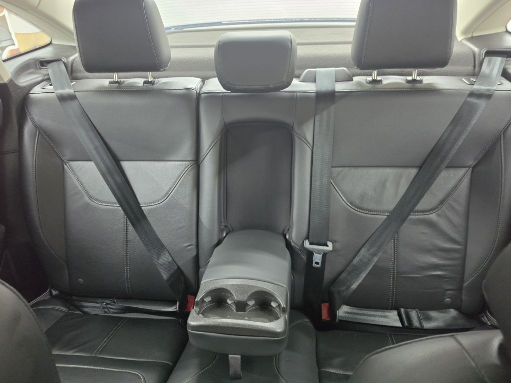 2017 Ford Focus Image 17