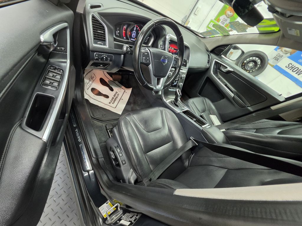 2016 Volvo XC60 Image 6
