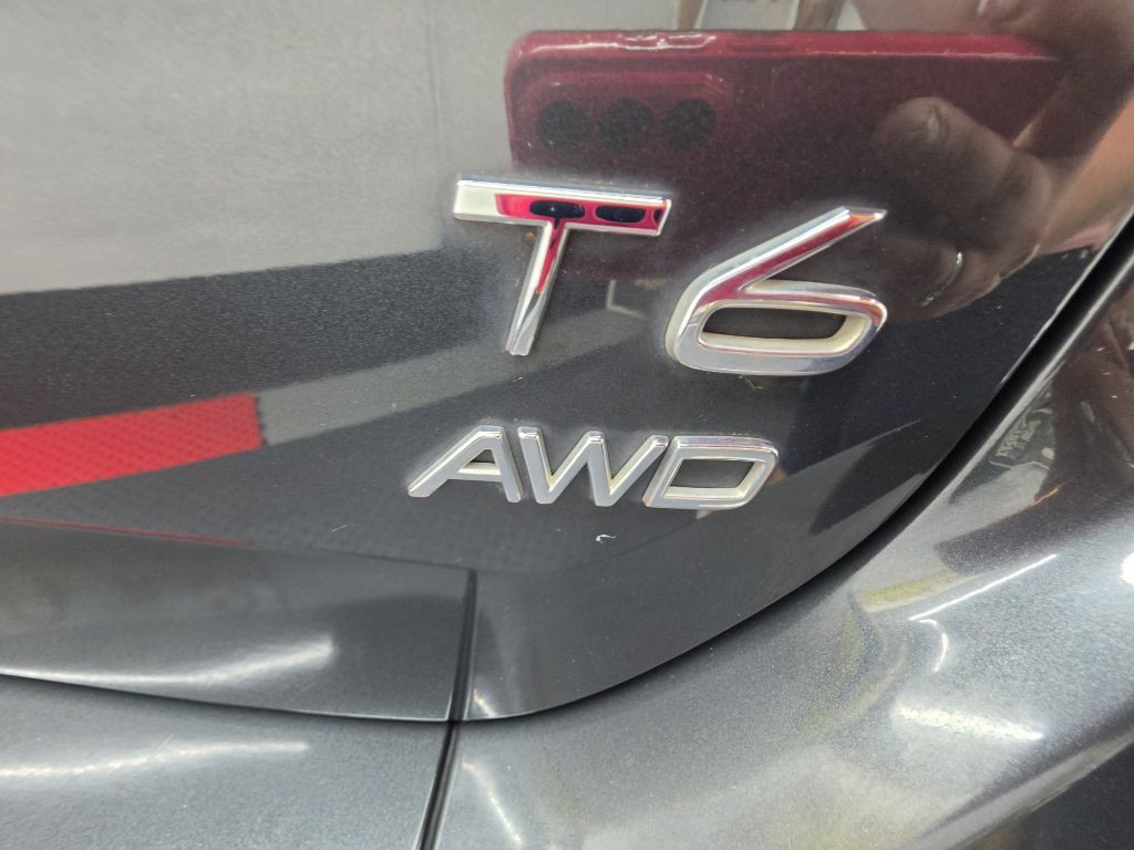 2016 Volvo XC60 Image 8