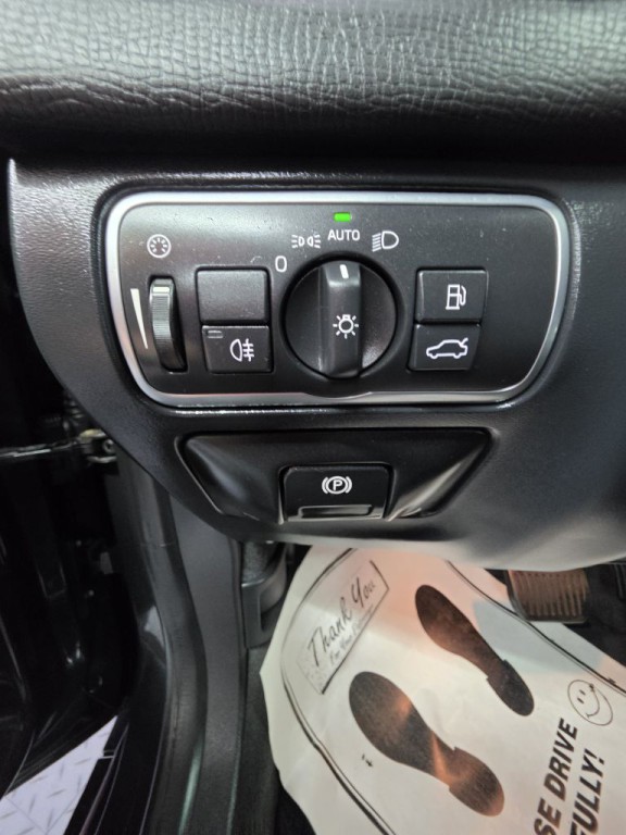 2016 Volvo XC60 Image 14