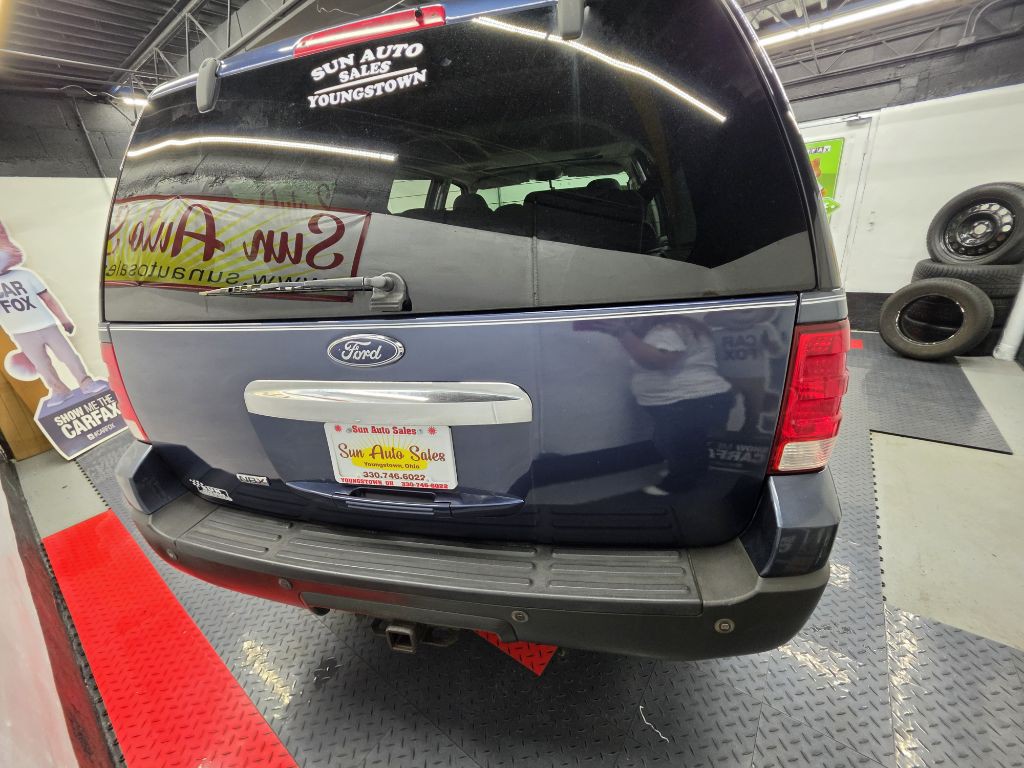 2005 Ford Expedition Image 29