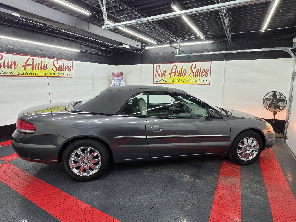 2004 Chrysler Sebring Image 1