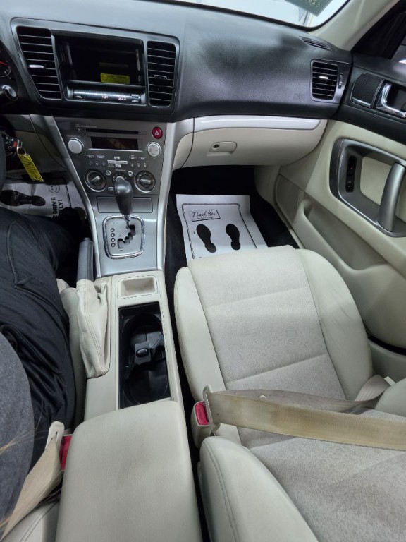 2009 Subaru Legacy Image 8