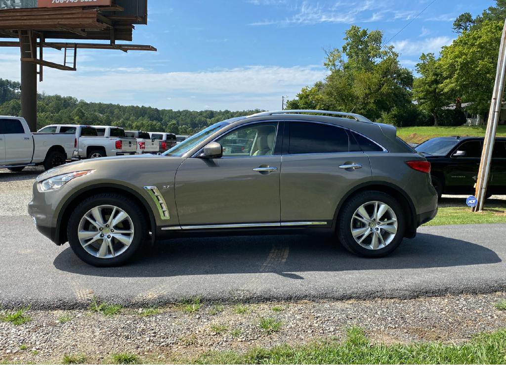2015 INFINITI QX70 Image 3