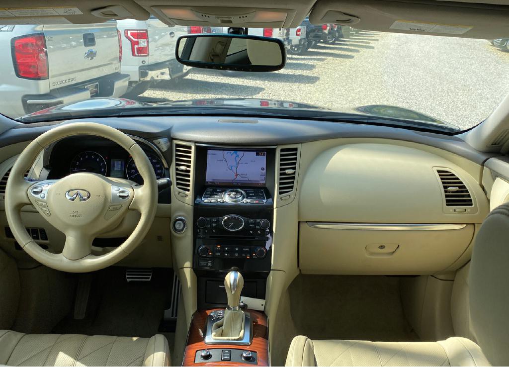 2015 INFINITI QX70 Image 13