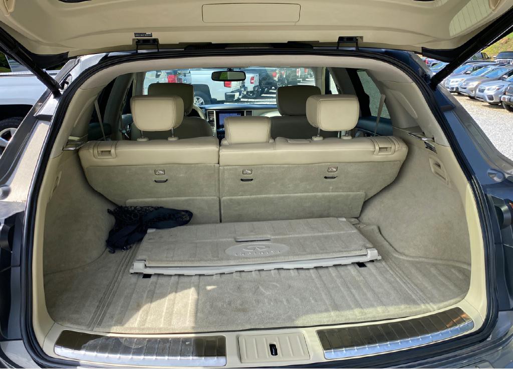 2015 INFINITI QX70 Image 14
