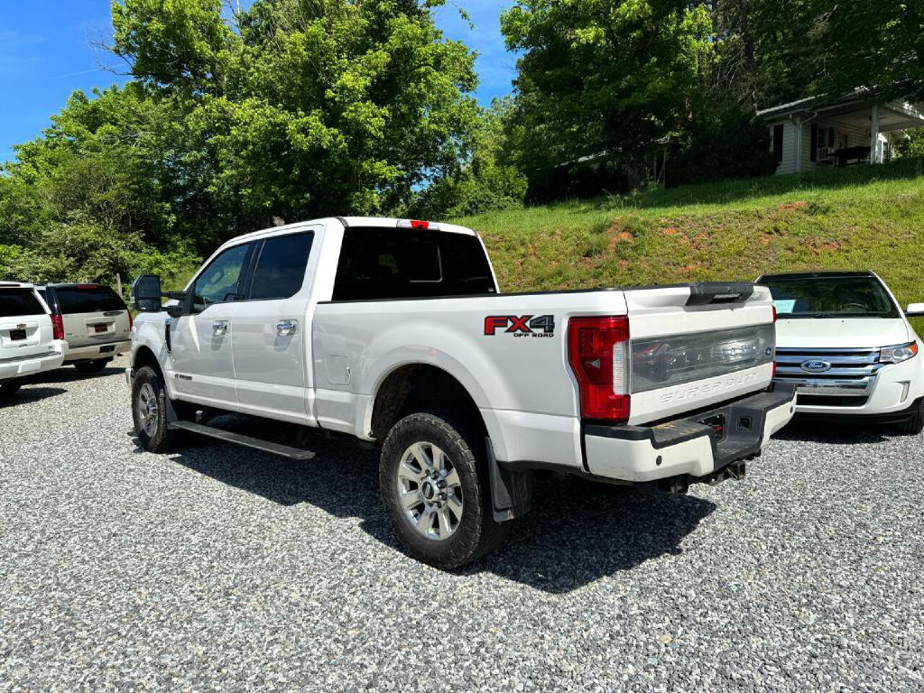 2017 Ford F-250 Image 3